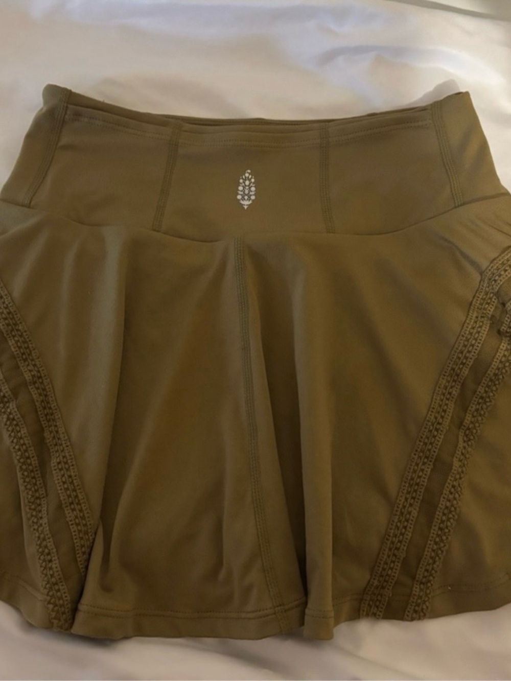 The Free People Pleat and Thank you Khaki Olive Green Skort M